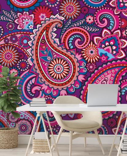 rosa, lila und rote Paisley-Tapete