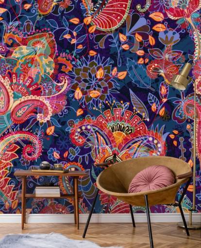 carta da parati floreale viola con fiori rossi