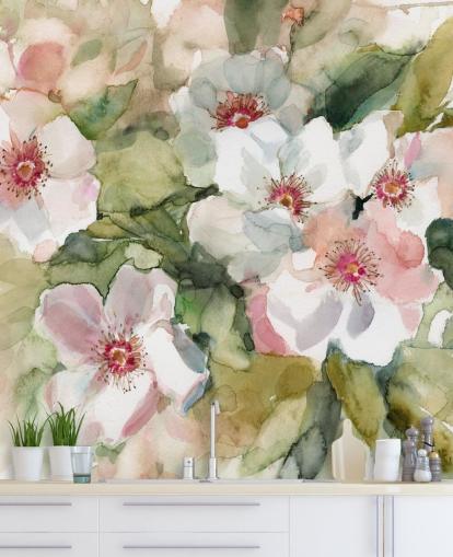 papaveri bianchi e rosa con foglie verdi che dipingono carta da parati