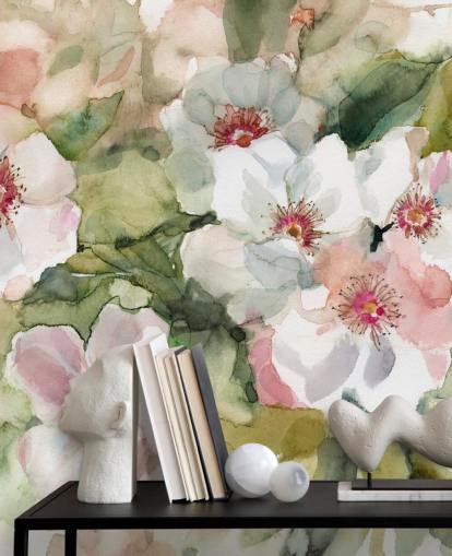 papel pintado de amapolas blancas y rosas con hojas verdes