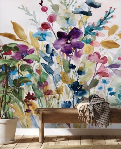 mural colorido de papel de parede floral em aquarela chamado Garden Jewels de Carol Robinson para salões e conservatórios