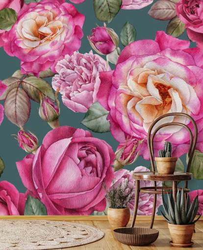 rosa Blumen und Rosen mit grünem Hintergrund