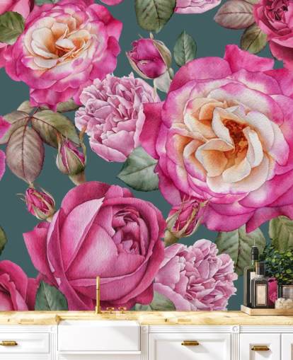 flores rosadas y rosas con papel tapiz de fondo verde