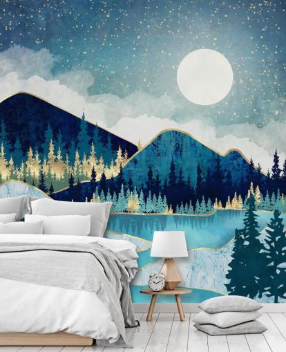 Papel pintado de montañas y árboles azul marino, turquesa y dorado