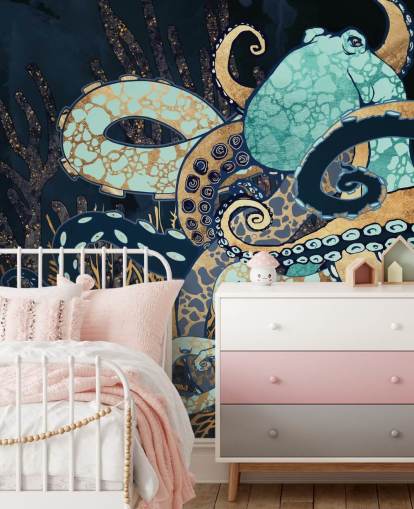 murale a parete con polpo turchese, oro e blu marino chiamato Octopus II di SpaceFrog Designs per bagni e camere da letto