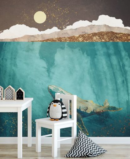 ballena bajo las aguas con papel pintado acuarela verde, azul y dorado