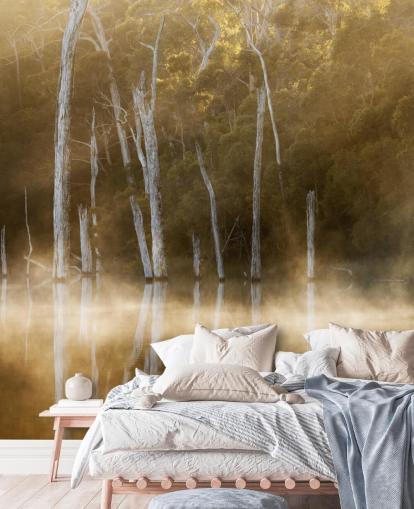 Misty Lake and Trees behang