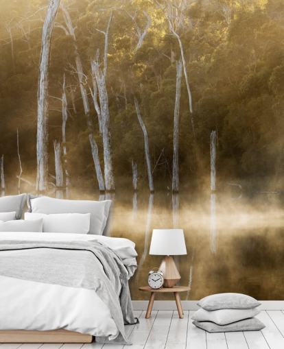 Fondo de pantalla Misty Lake and Trees