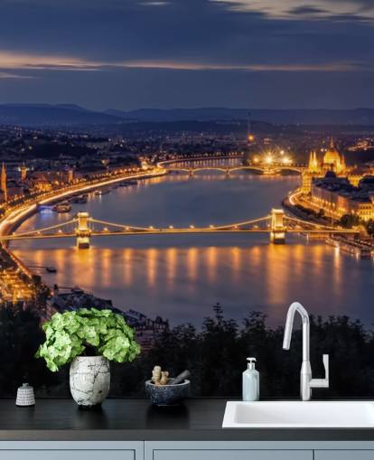 Budapest und Fluss bei Nacht Tapete