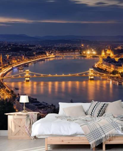 Budapest und Fluss bei Nacht Tapete