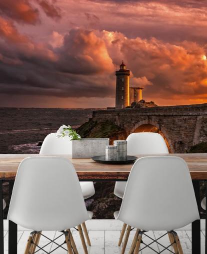 Decorazione murale con faro costiero al tramonto
