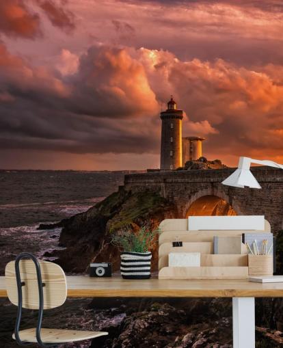Decorazione murale con faro costiero al tramonto
