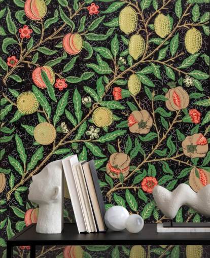 fondo negro con papel pintado de limones y melocotones amarillos