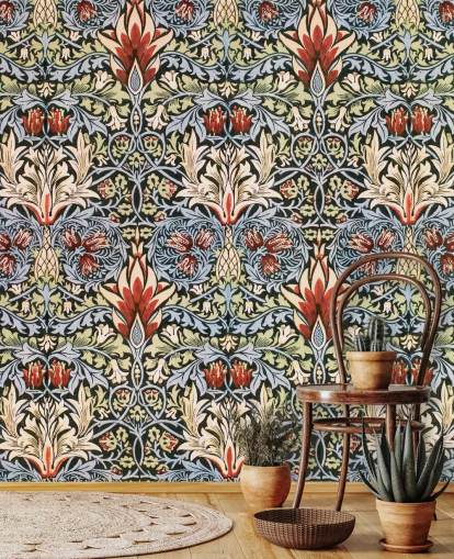 blauw, groen, rood donker bloemenbehang