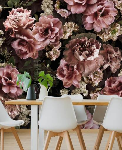 stoffig roze donker bloemenbehang