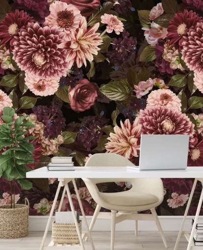 mørk rosa floral tapet
