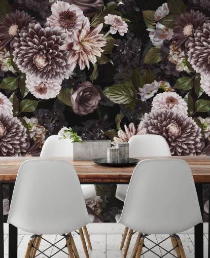 mørk lilla og lilla floral tapet