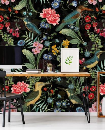 donker bloemen- en vogelbehang