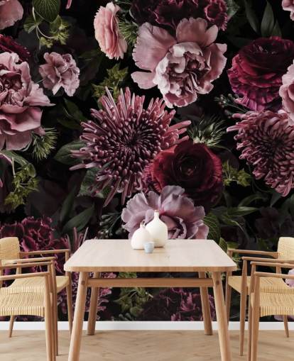 mørk lilla og lilla floral tapet