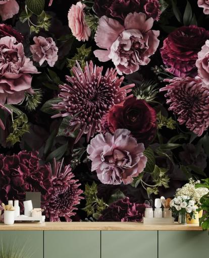 mørk lilla og lilla floral tapet