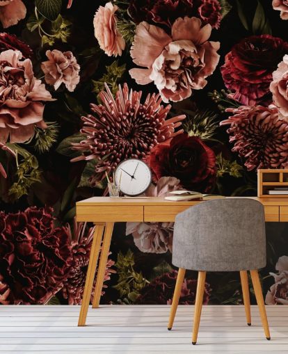 papel de parede floral vermelho escuro e rosa