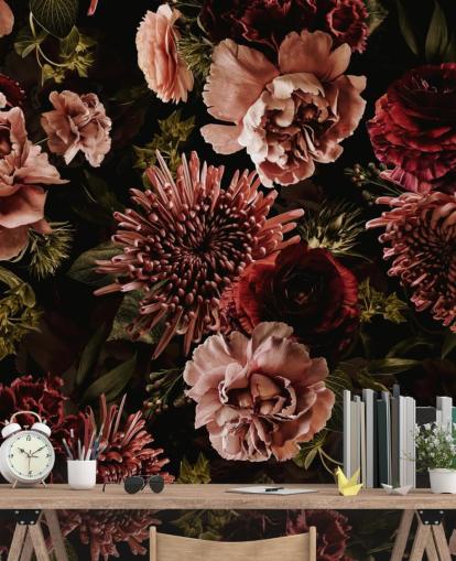 donkerrode en roze bloemenbehang