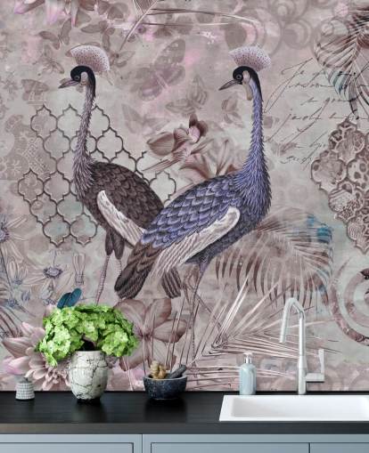 lila brauner Vintage-Hintergrund mit blauen Kranichen Tapete