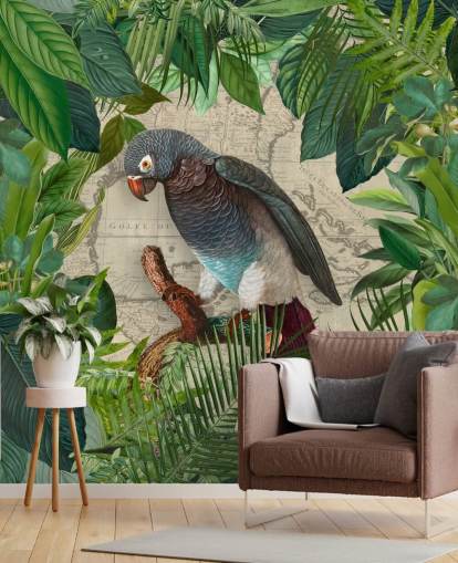 grijs/blauwe papegaai tussen groen blad behang