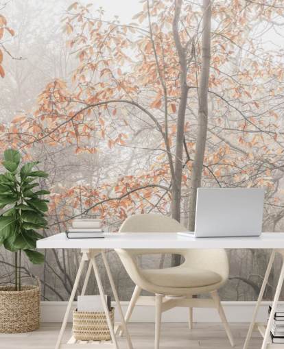 árvores enevoadas por canal