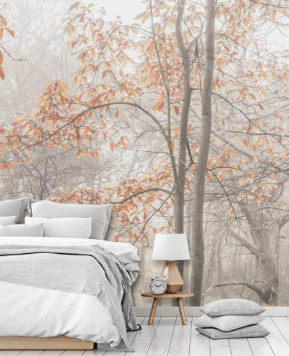 arbres brumeux par canal