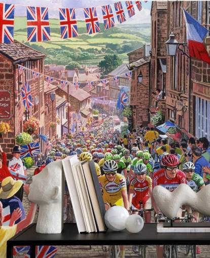 ciclisti che attraversano la vecchia carta da parati inglese