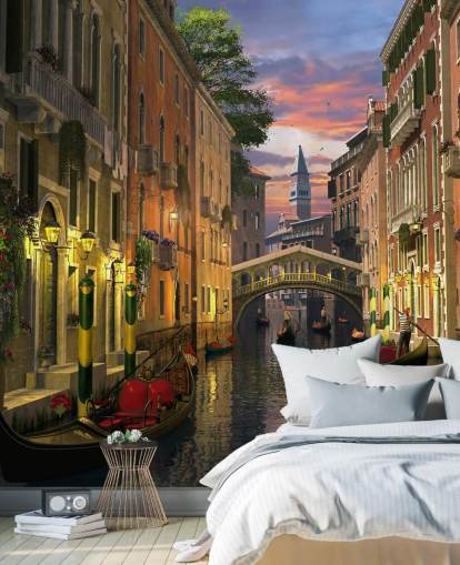old canal in venice wallpaper