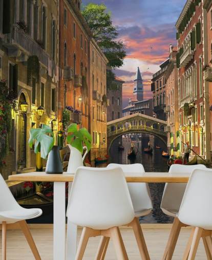 old canal in venice wallpaper