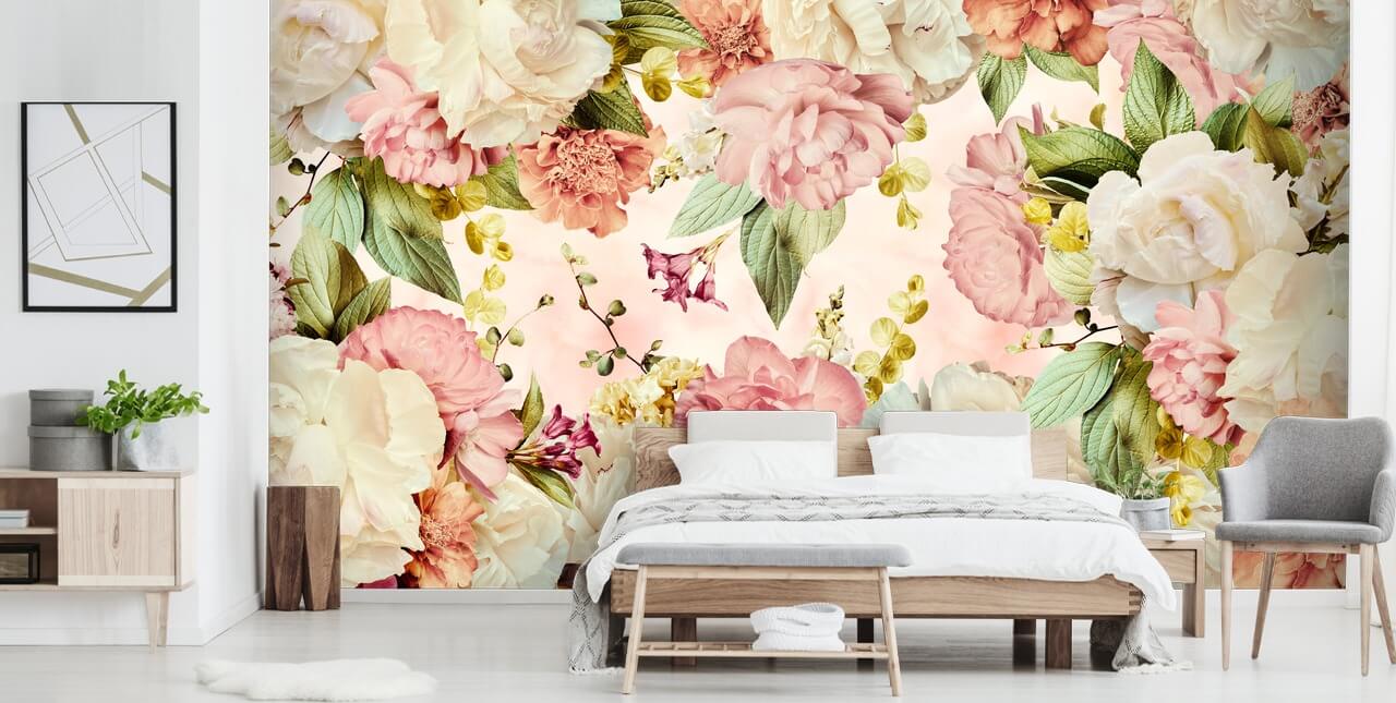 rosa och vit blommig tapet