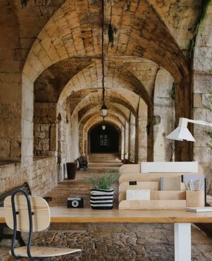 Carta da parati per vecchi edifici con tunnel 3D