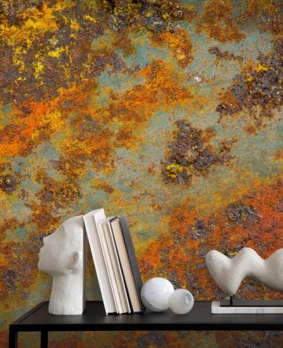 papier peint mural en métal orange appelé Flecks of Rust pour les salons, les chambres et les espaces commerciaux