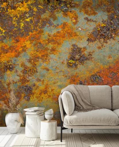 carta da parati murale in metallo arancione chiamata Flecks of Rust per salotti, camere da letto e spazi commerciali