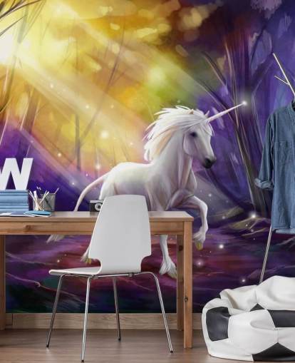 Mural de pared de unicornio en un bosque de noche