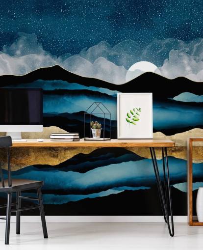 donkerblauw, zwart en goudkleurig abstract bergbehang