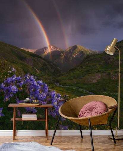 Fondo de pantalla de nubes de tormenta y arco iris sobre campos