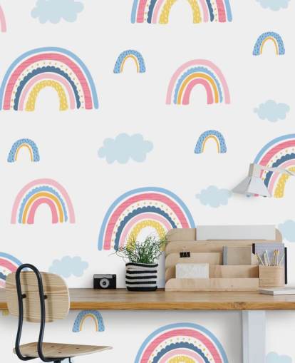 pastel regenbogen en blauwe wolken behang