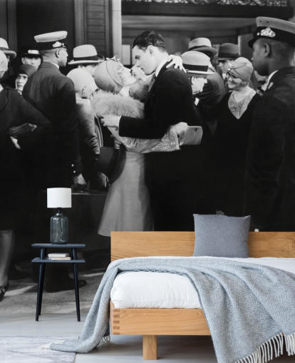 foto en blanco y negro de personas besándose fondo de pantalla