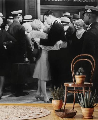 black and white photo of people kissing wallpaper