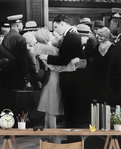 foto in bianco e nero di persone che si baciano carta