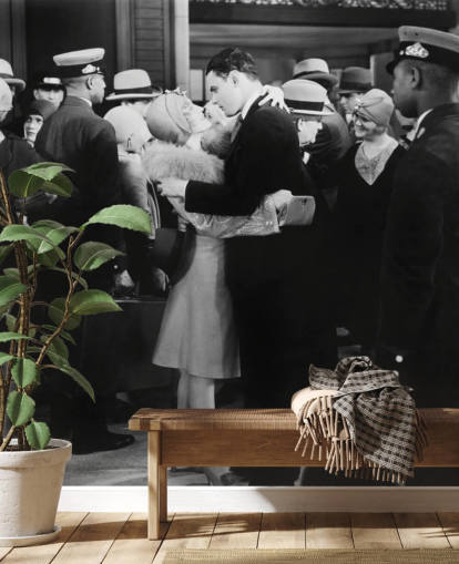 foto in bianco e nero di persone che si baciano carta