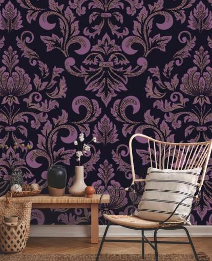 lilla og sort damask tapet