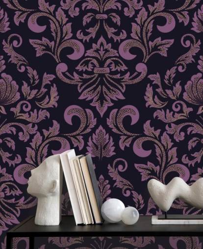 lilla og sort damask tapet
