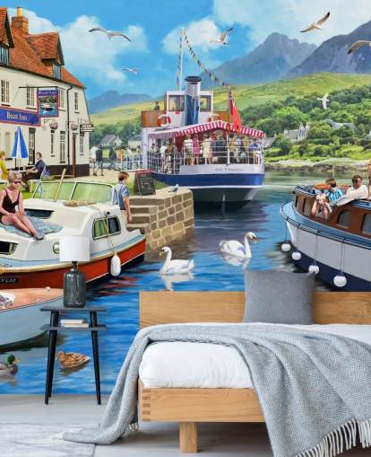 Boote auf einem Loch von Pub und Bergen Tapete