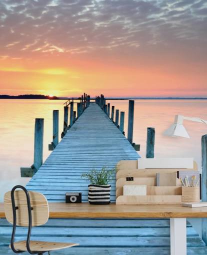 pastelroze en blauwe aanpasbare zonsondergang behangmuurschildering genaamd Sunset Jetty voor slaapkamer of kantoor