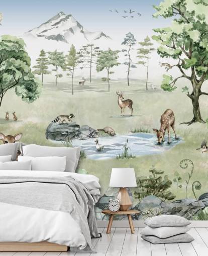 papel pintado de animales del bosque con montañas, árboles y rocas